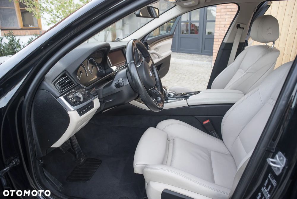 BMW Seria 5 530d Sport-Aut Luxury Line - 18