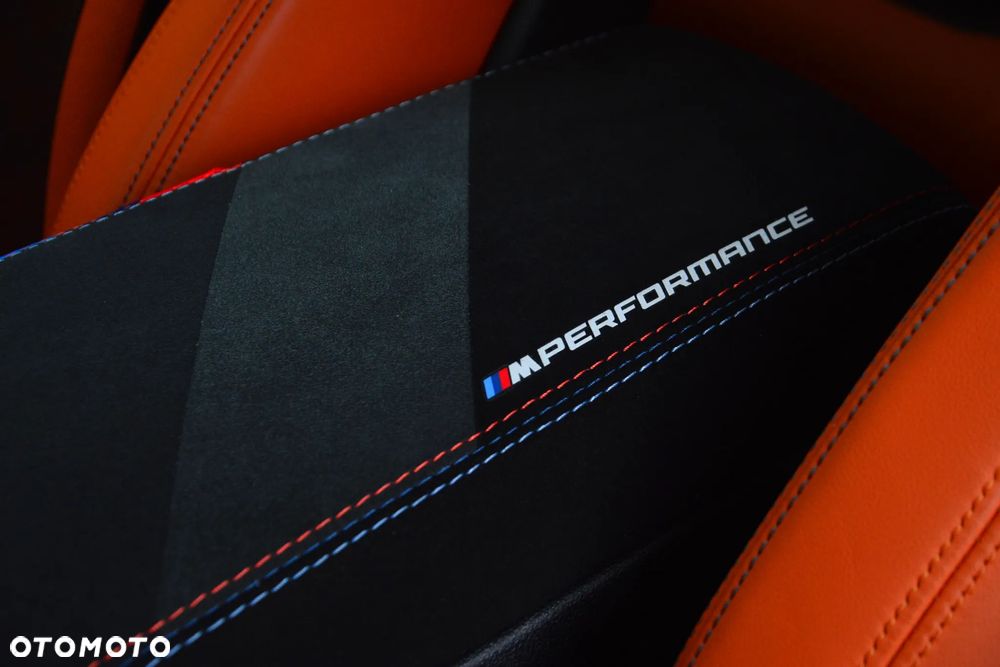 BMW M4 Competition M xDrive sport - 19