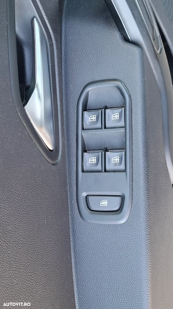 Dacia Duster 1.6 SCe Comfort - 26