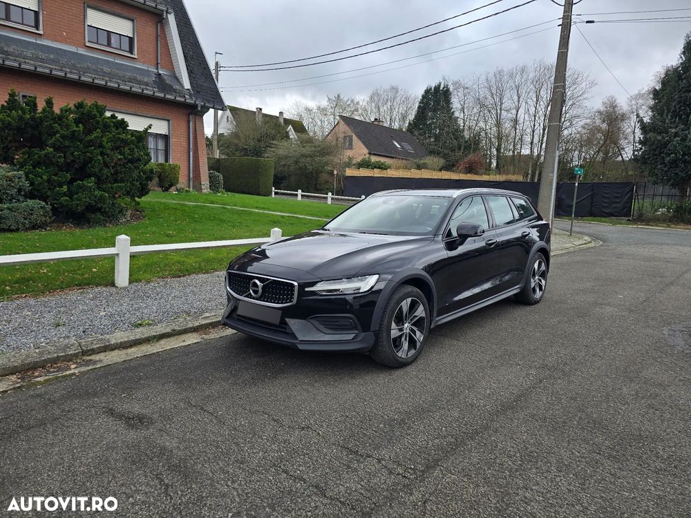 Volvo V60 D3 Geartronic Momentum Pro - 1