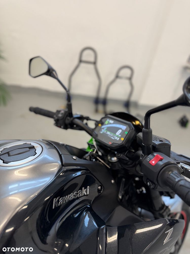 Kawasaki Z 900 - 21