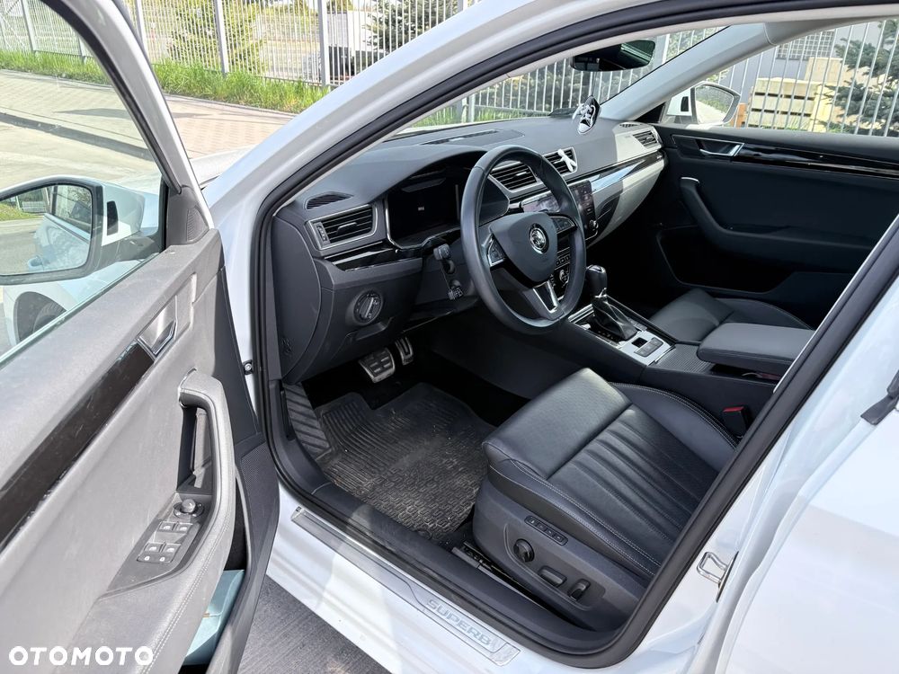 Skoda Superb 1.4 TSI Plug-In Hybrid L&K DSG - 4