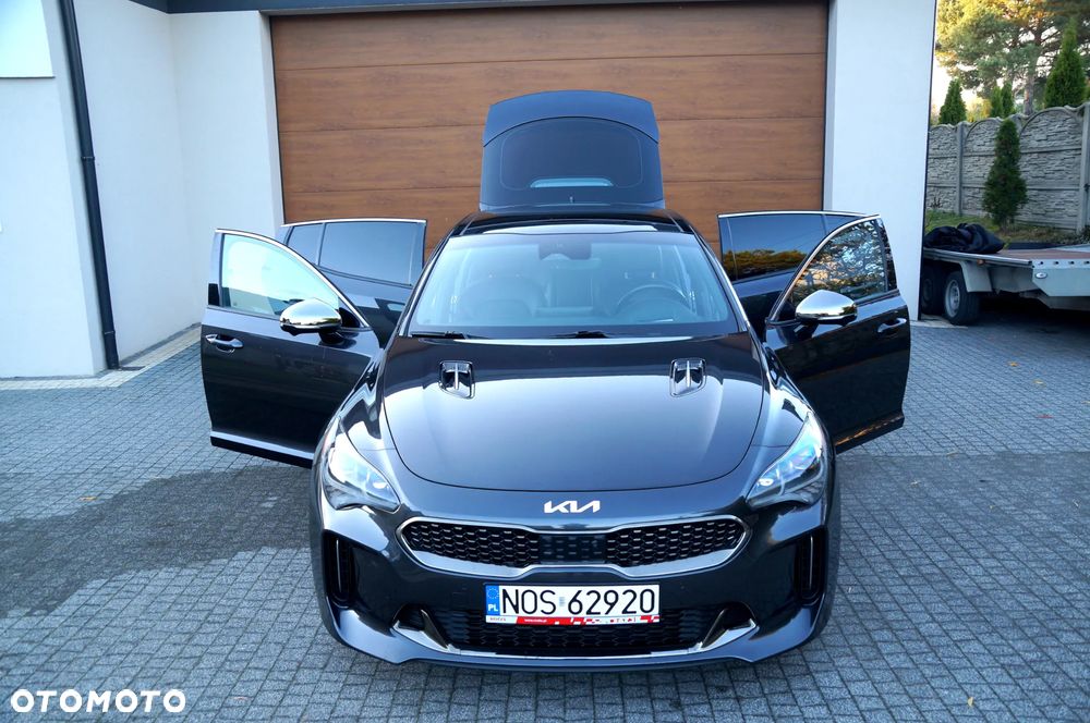 Kia Stinger - 33