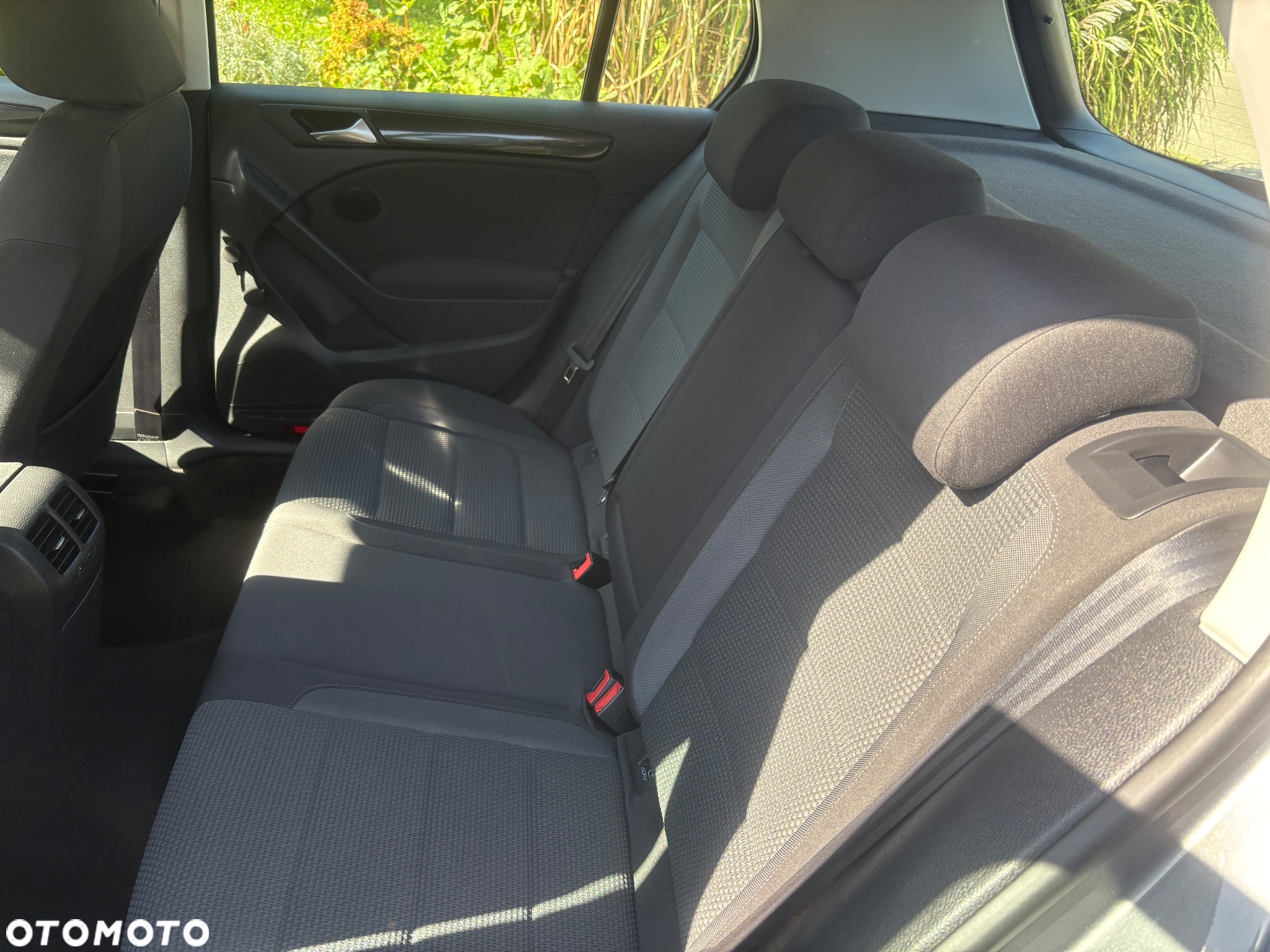 Volkswagen Golf - 21