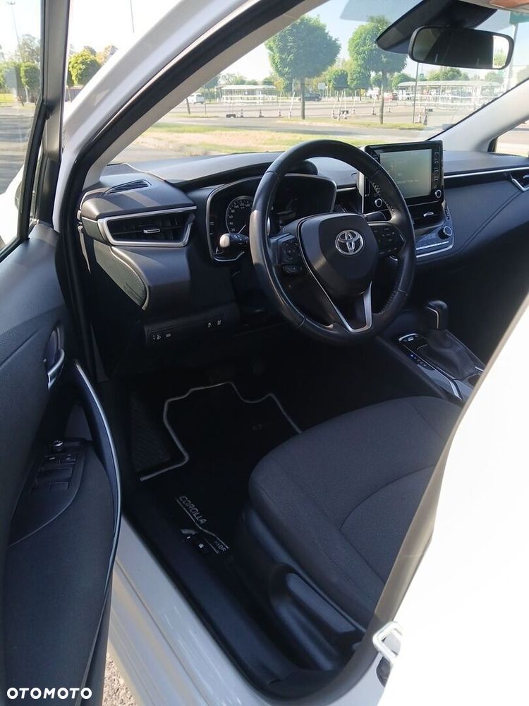 Toyota Corolla 1.8 Hybrid Comfort - 18