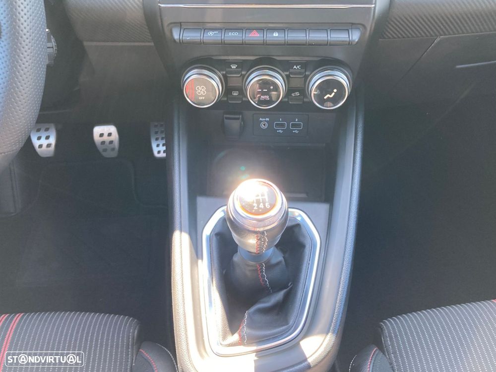 Renault Clio TCe 90 R.S. LINE - 32