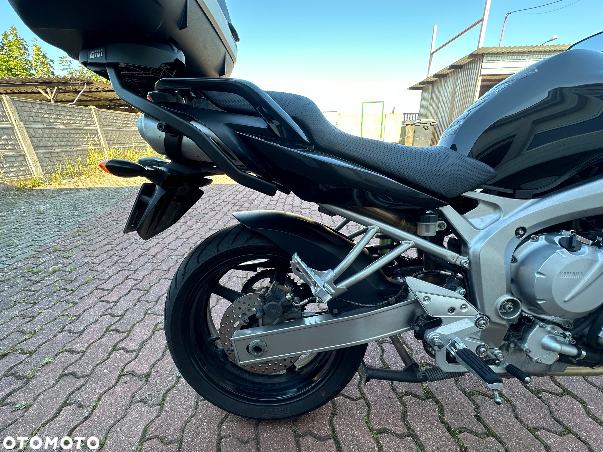Yamaha FZ6 - 29