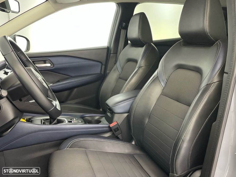 Nissan Qashqai 1.3 DIG-T N-Connecta - 17