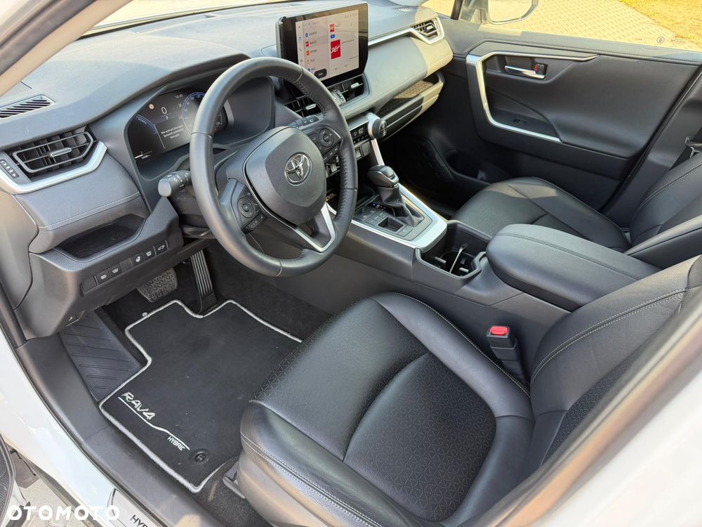 Toyota RAV4 2.5 4x2 Team Deutschland - 24