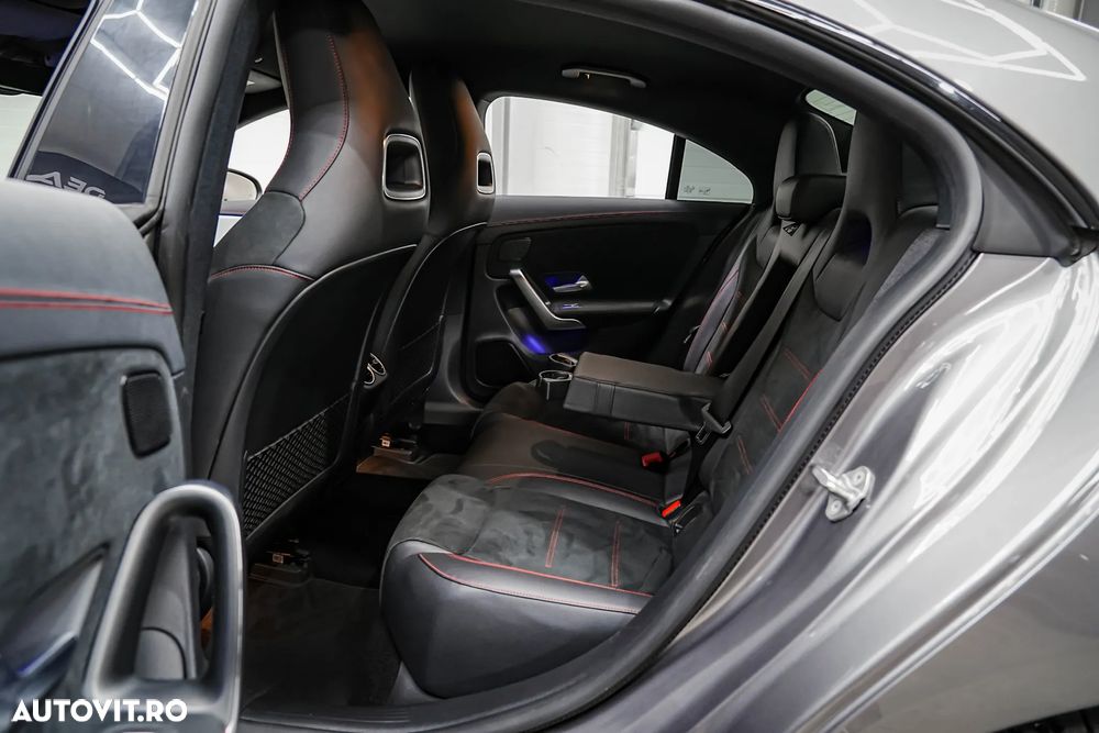 Mercedes-Benz CLA 180 d 7G-DCT AMG Line - 8