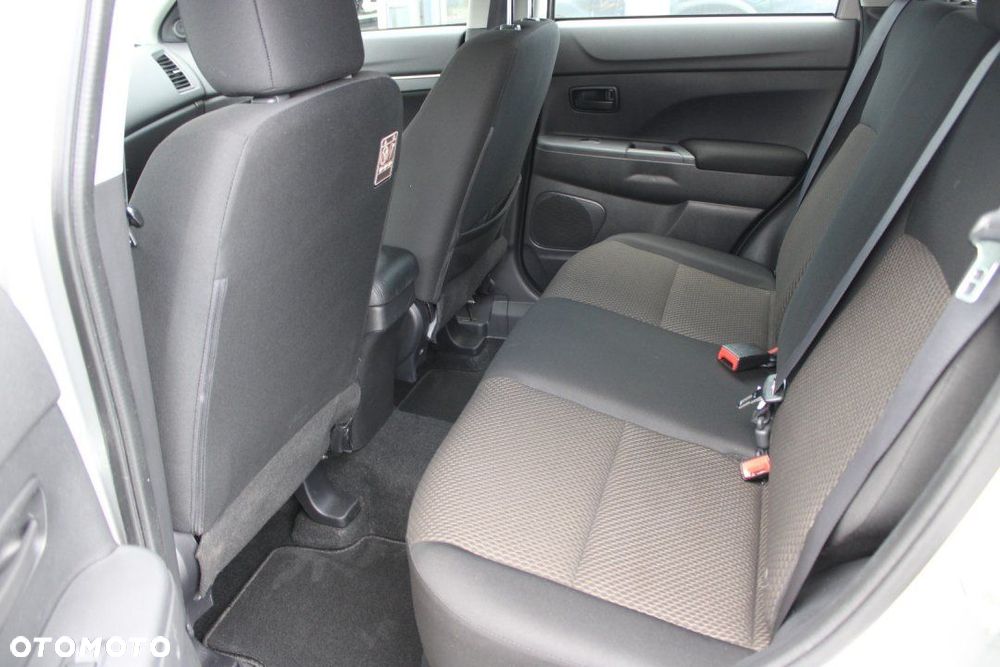 Mitsubishi ASX - 18