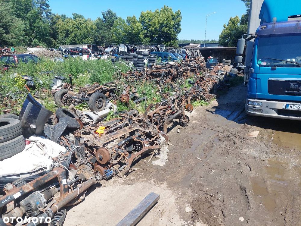 BELKA OŚ ZAWIESZENIA TYŁ BĘBNY Z ABS CITROEN BERLINGO I PARTNER I - 7