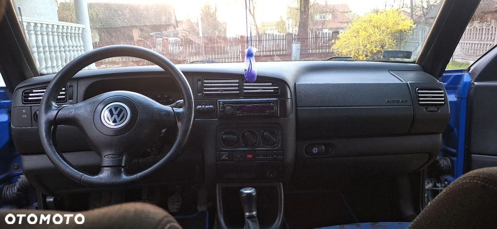 Volkswagen Golf - 12