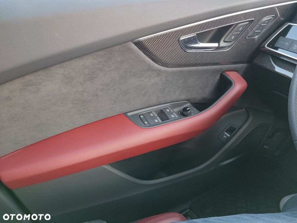 Audi SQ8 TFSI Quattro Tiptronic - 33