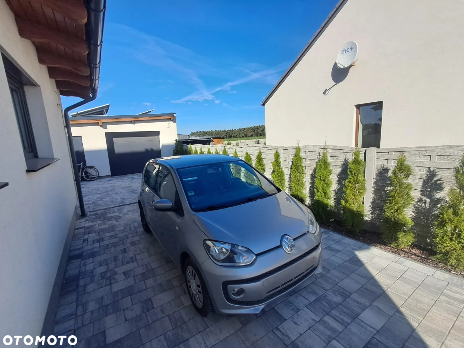Volkswagen up! 1.0 high - 10