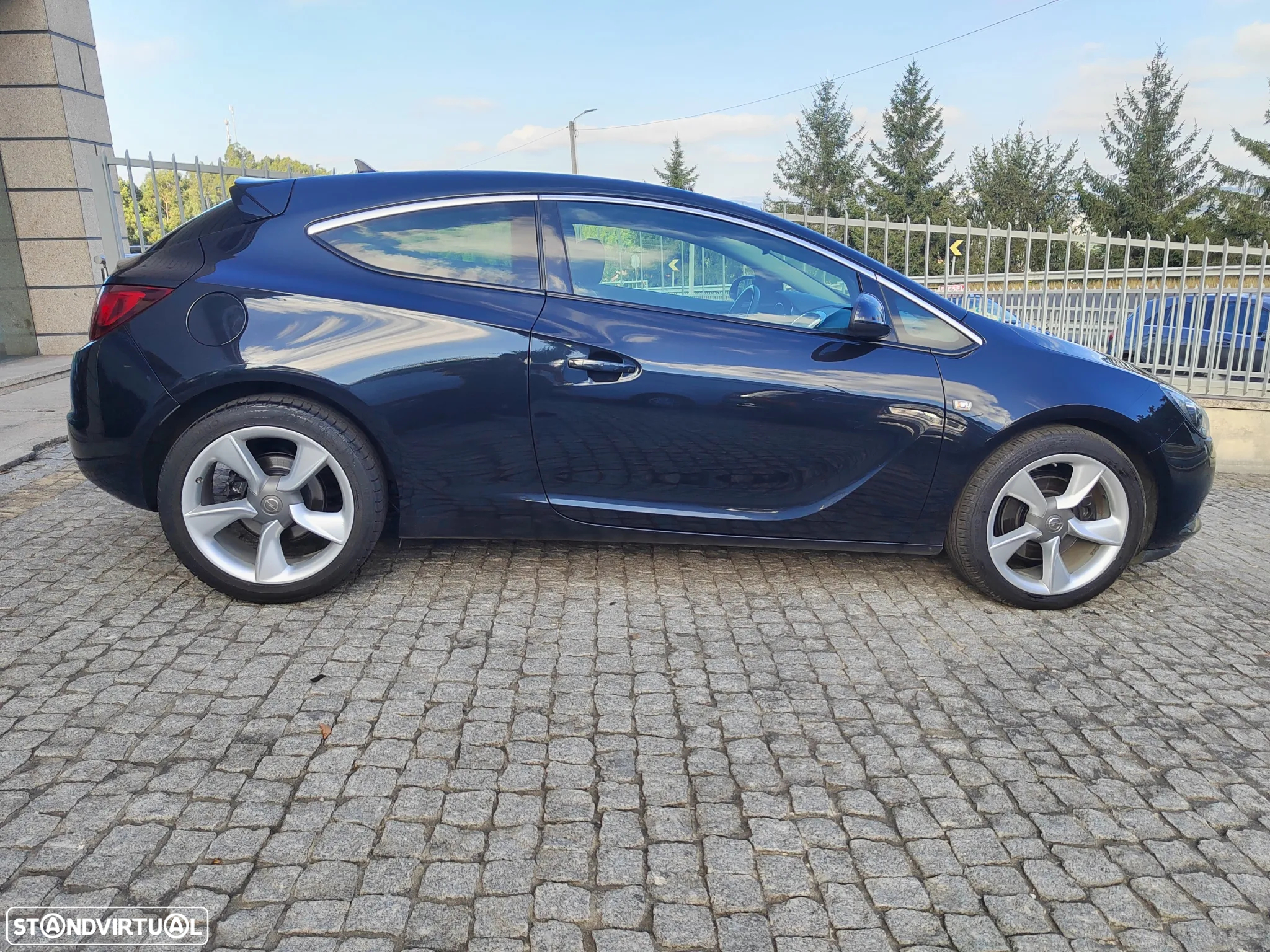 Opel Astra GTC 1.6 CDTi S/S - 5