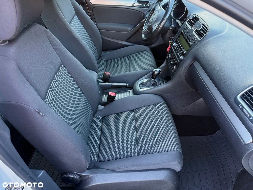 Volkswagen Golf - 12
