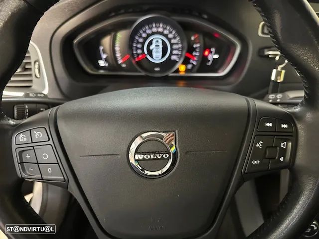 Volvo V40 2.0 D2 Momentum - 20