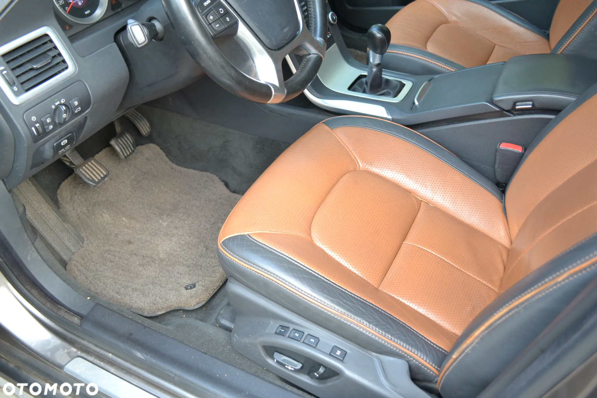 Volvo XC 70 D5 AWD Summum - 12