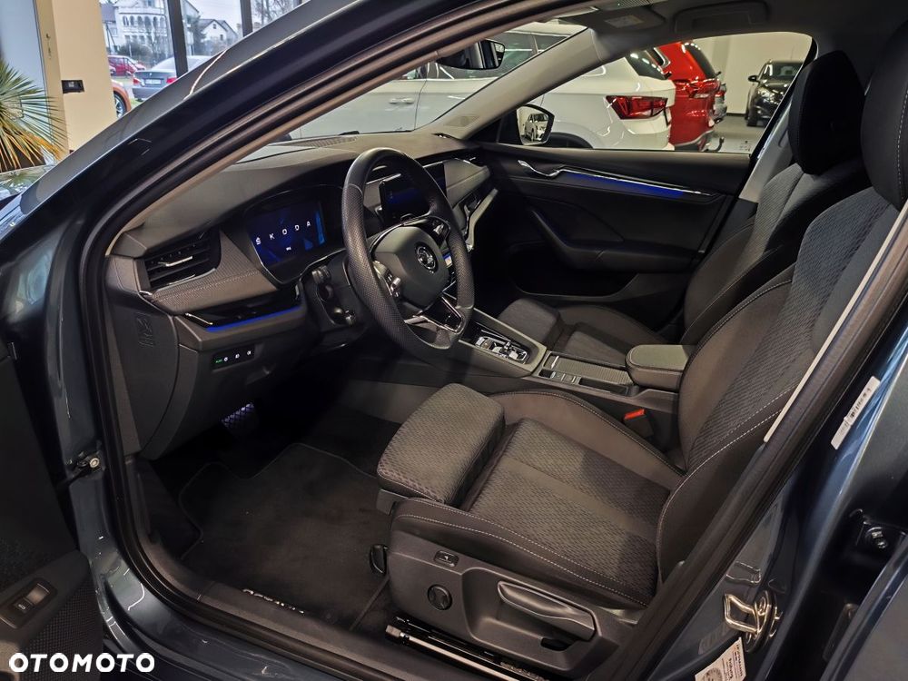 Skoda Octavia 2.0 TDI DSG Premium Edition - 6