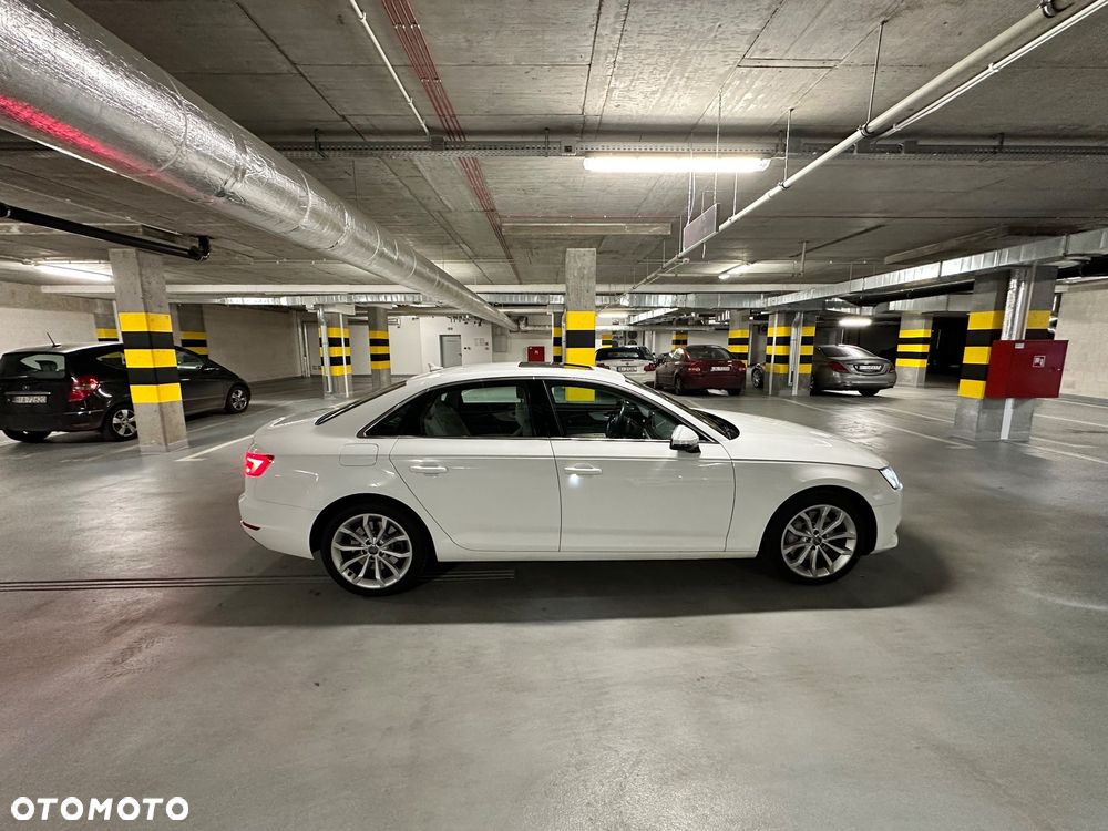 Audi A4 Limousine - 16