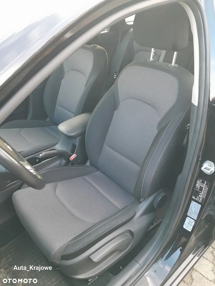 Hyundai i30 1.5 DPI Classic + - 22