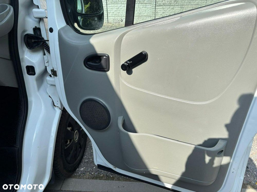Opel Vivaro - 9