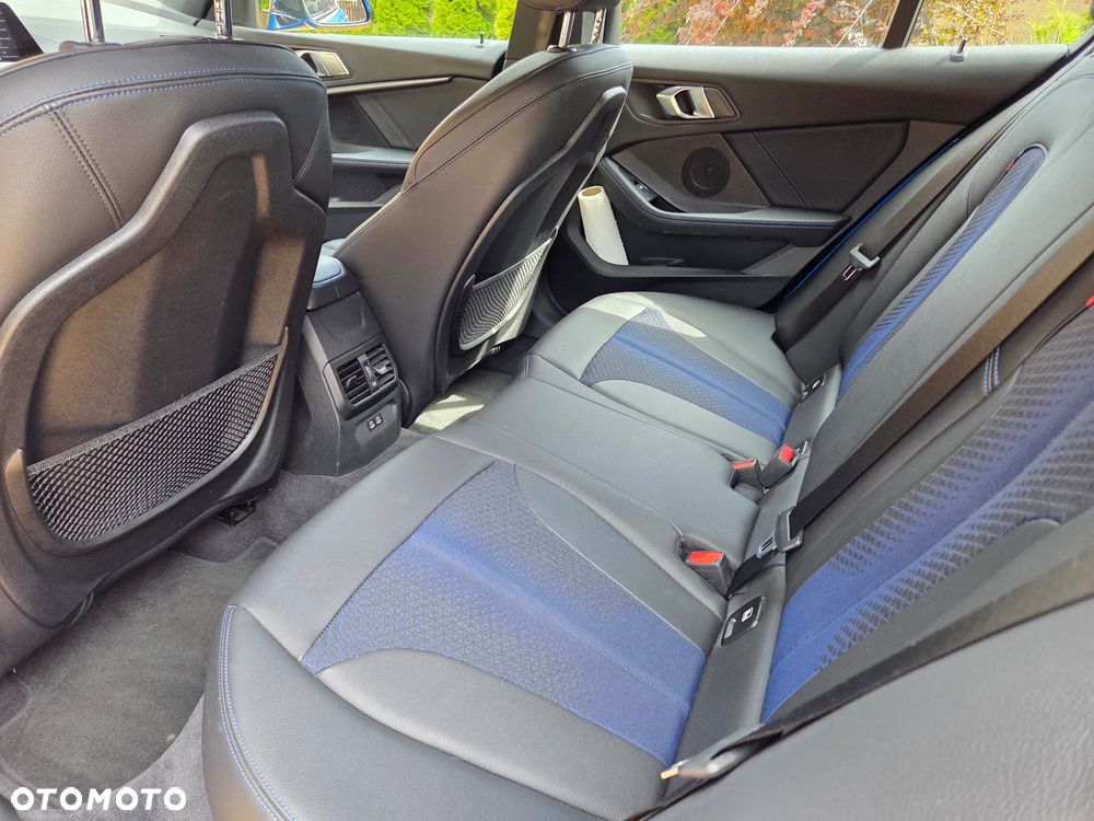 BMW Seria 1 118i M Sport - 12