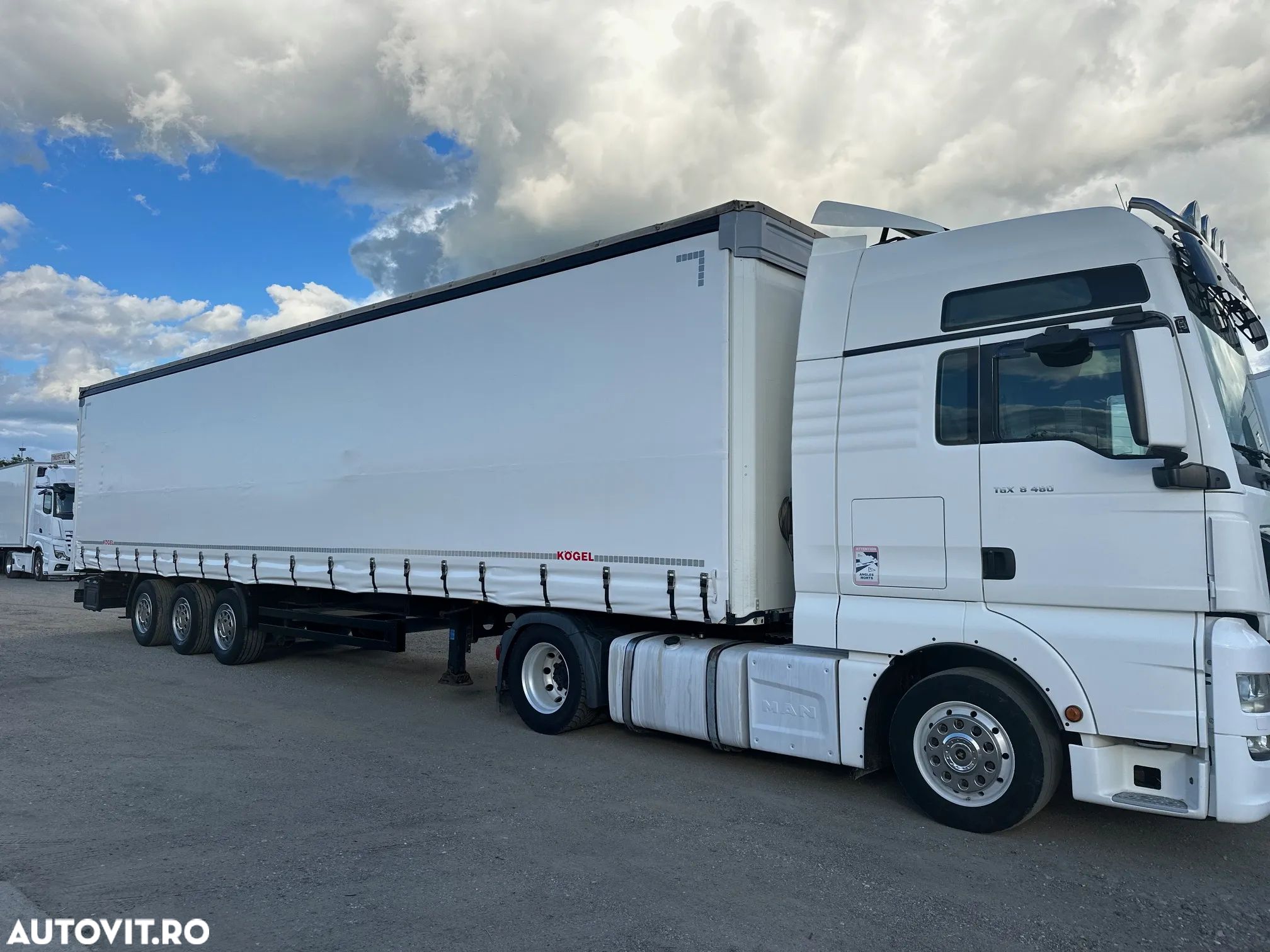 Kögel SN24  VARIO - 1