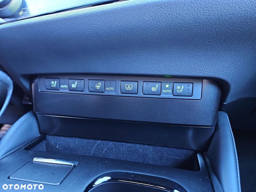 Lexus ES 300h Prestige - 18