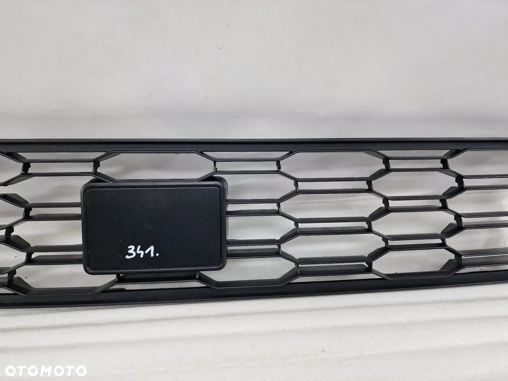 SEAT IBIZA 5 V 16- KRATKA ŚRODKOWA ZDERZAKA PRZEDNIEGO PRZÓD , NR 6F0853667 ,  NR AUKCJI KR341 - 5
