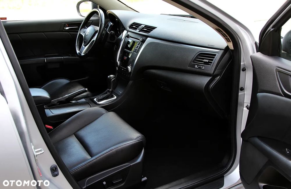 Suzuki Kizashi - 30