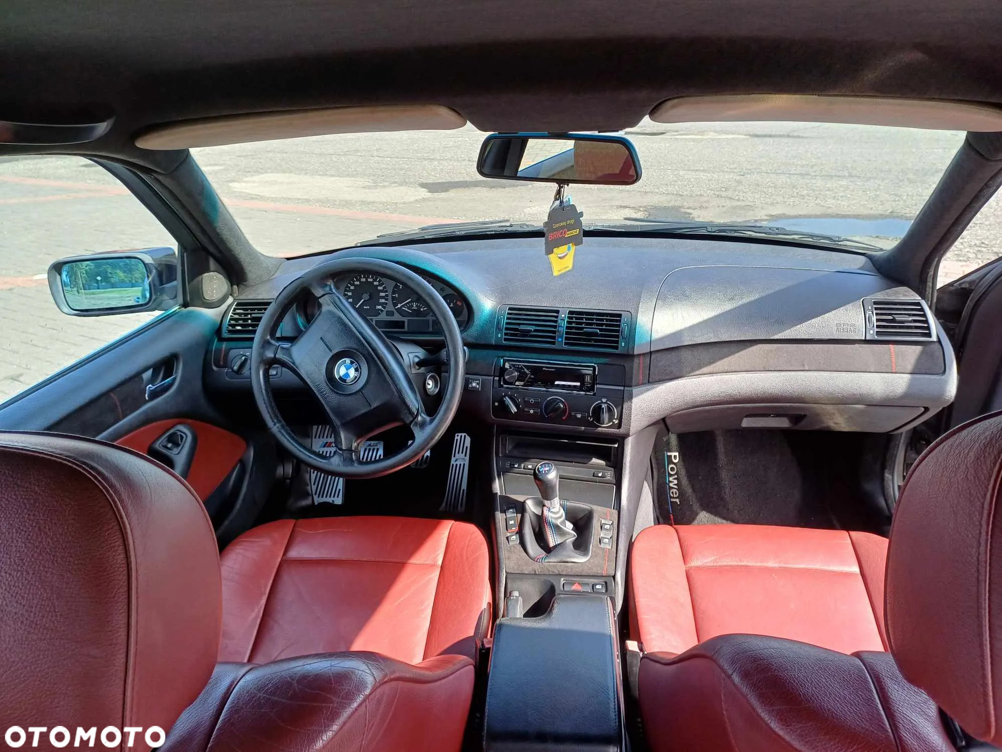 BMW Seria 3 330i - 5