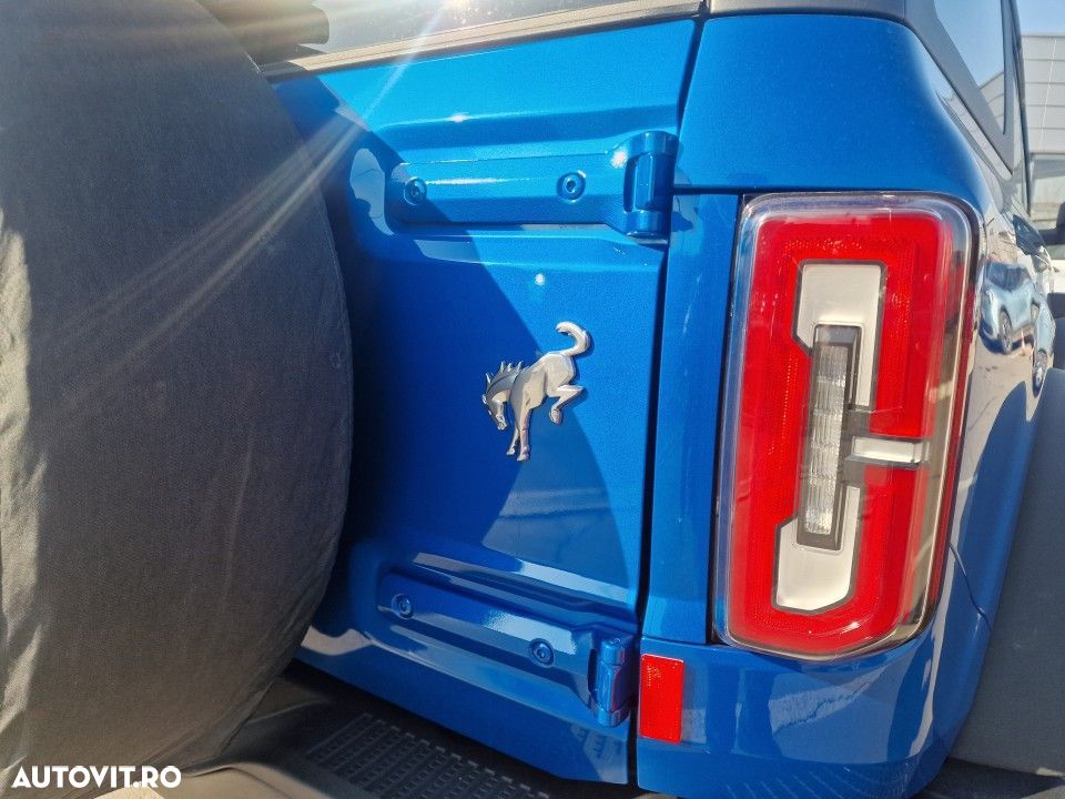 Ford Bronco - 15