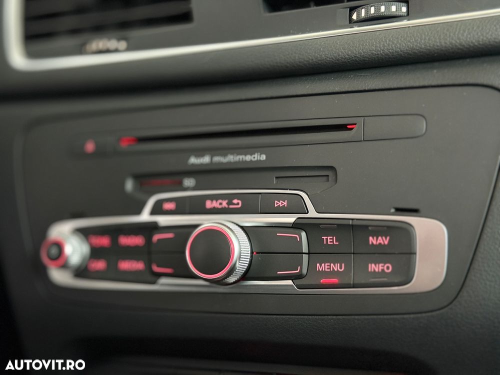 Audi Q3 2.0 TFSI Quattro S tronic - 32