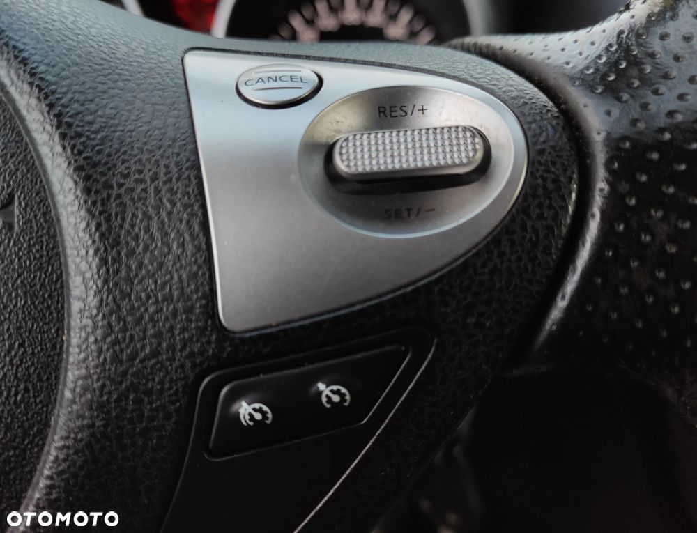 Nissan Juke 1.6 DIG-T Tekna - 16