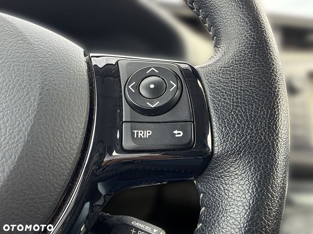 Toyota Yaris Hybrid 100 Premium EU6 - 15