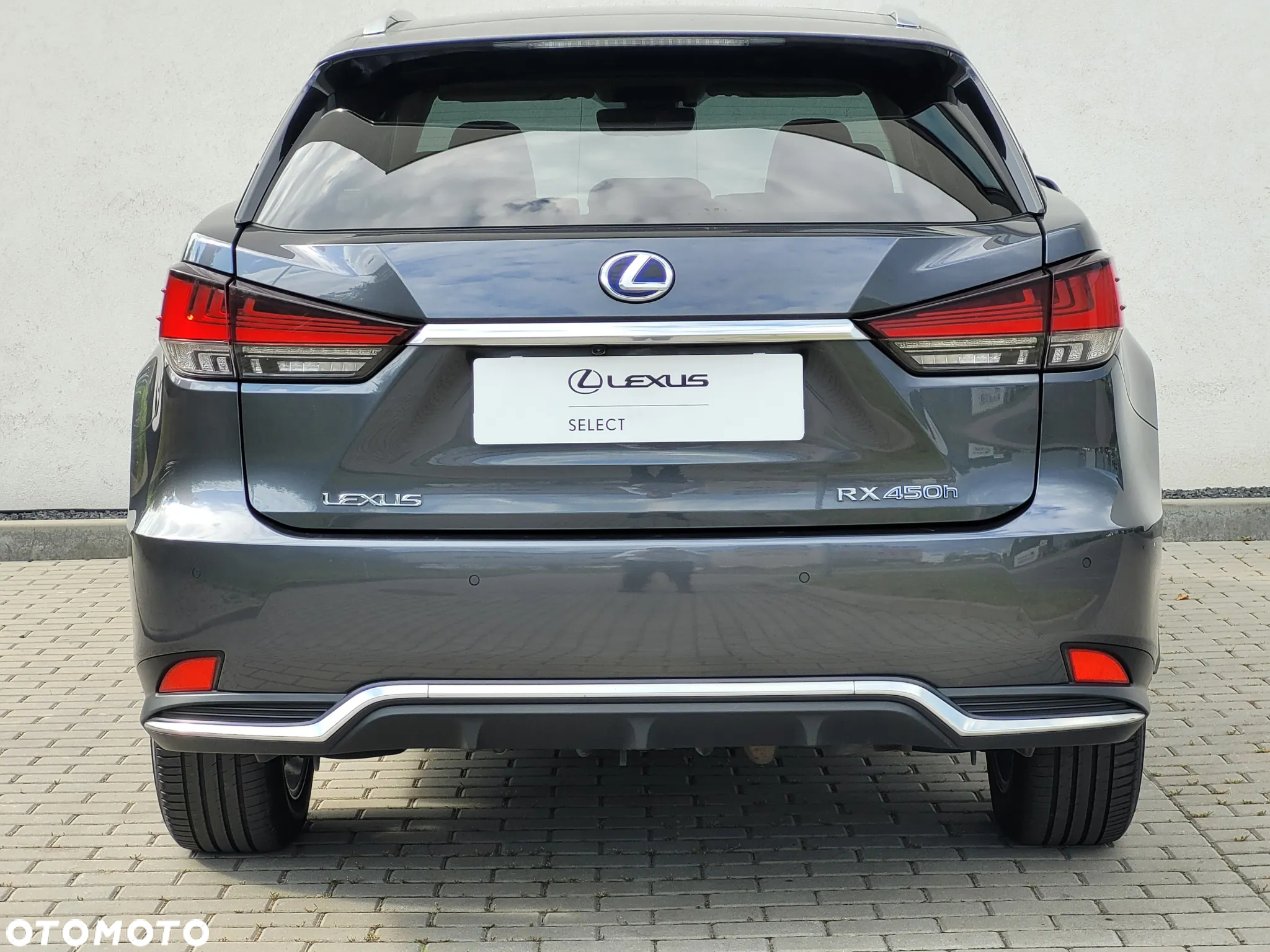 Lexus RX - 9
