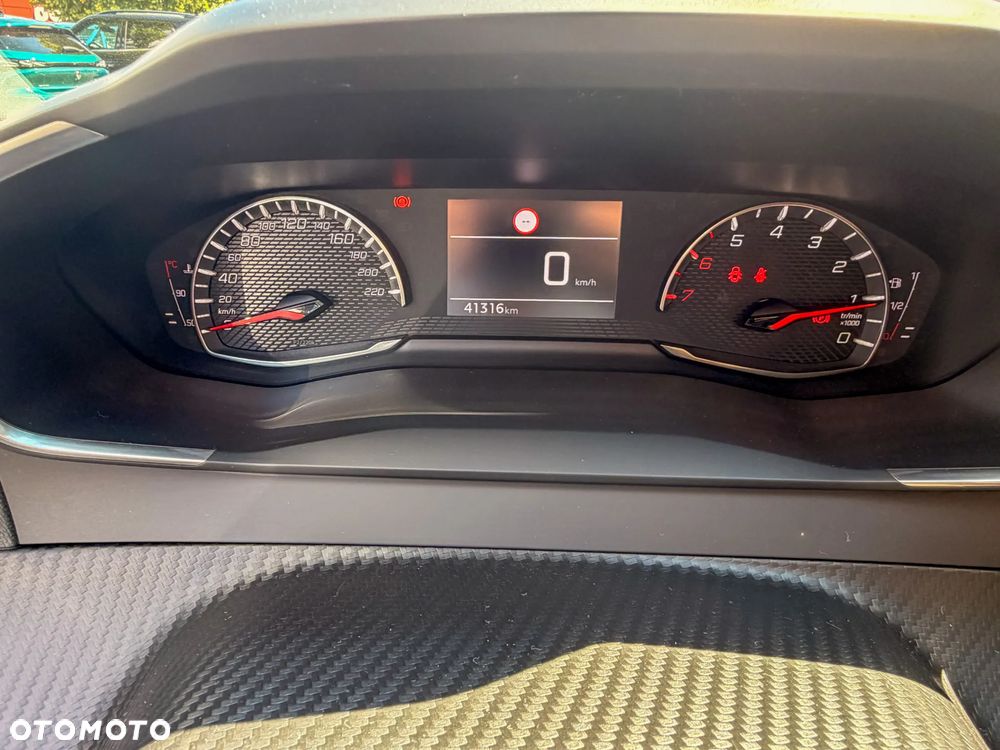 Peugeot 208 1.2 PureTech Allure S&S - 12