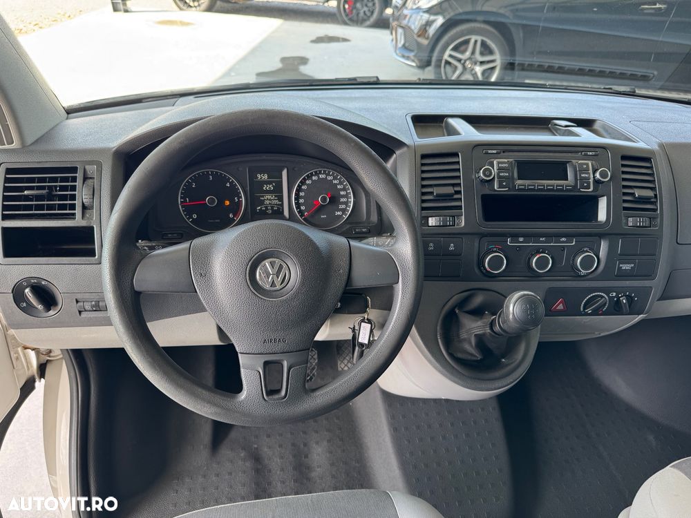 Volkswagen Transporter - 5