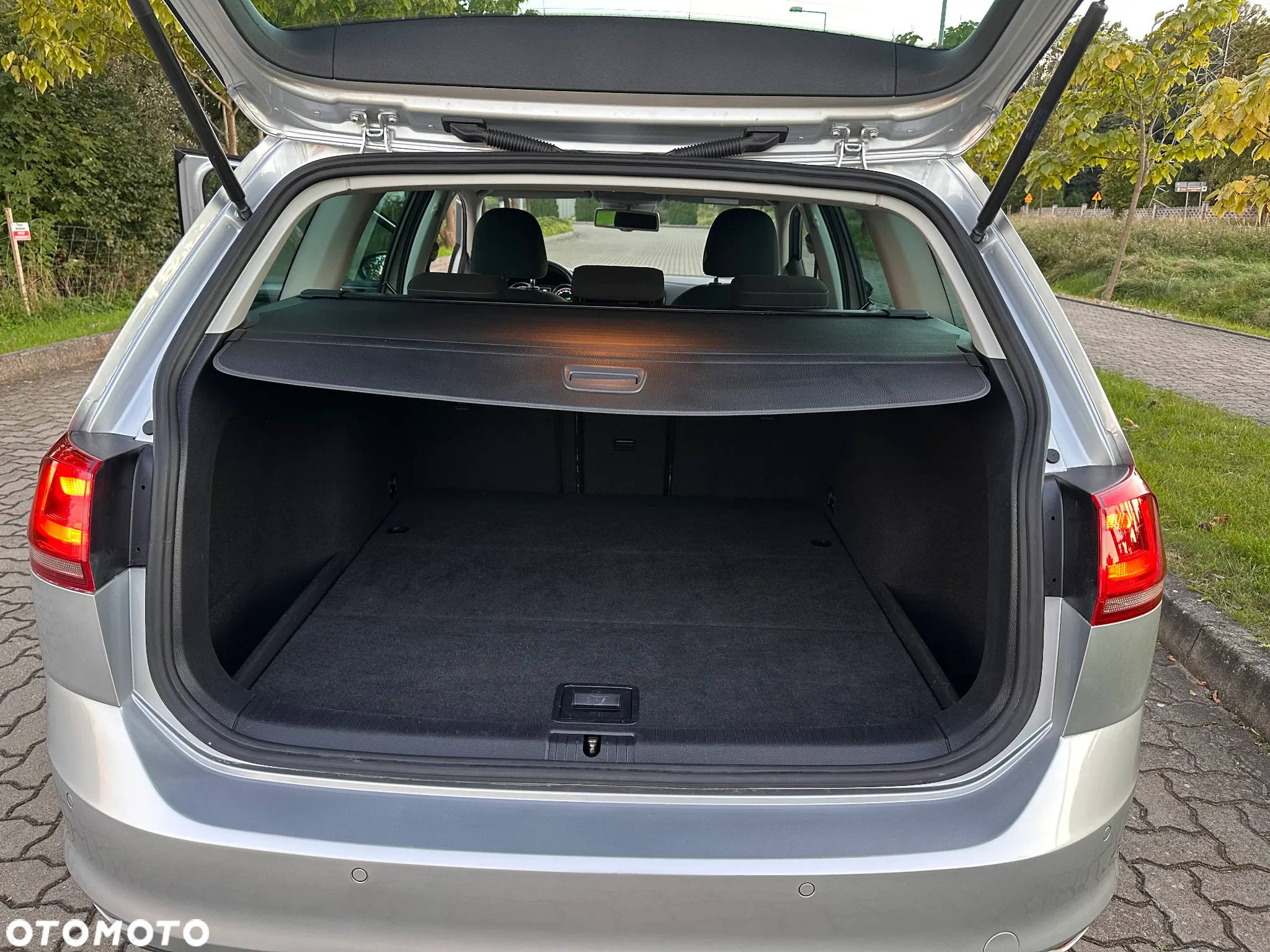 Volkswagen Golf Variant 2.0 TDI BlueMotion Technology DSG Allstar - 23