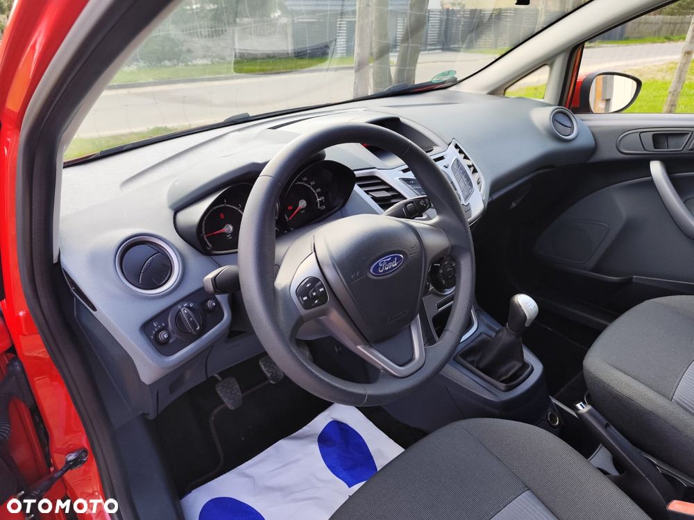 Ford Fiesta 1.25 Trend - 24