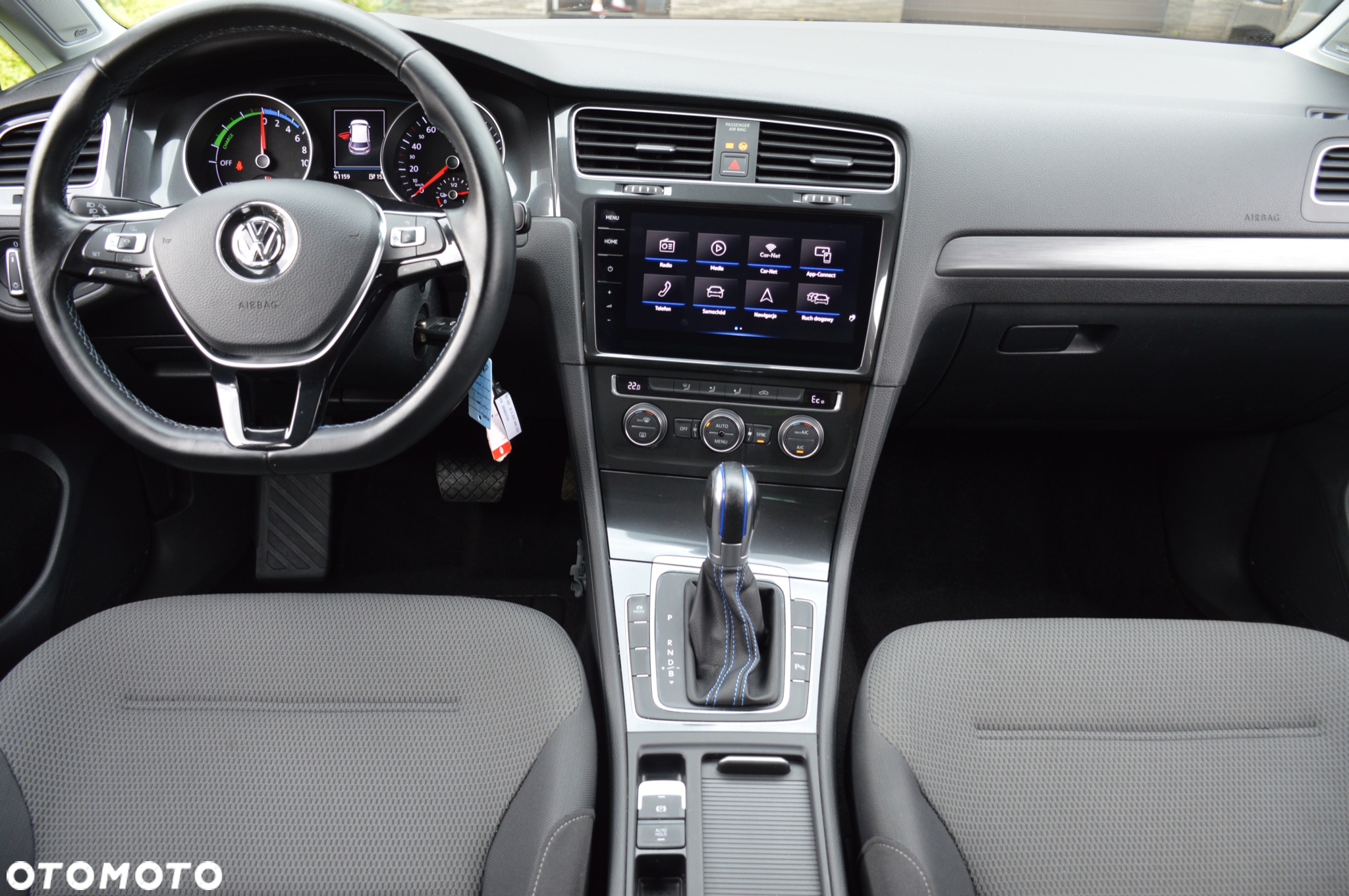 Volkswagen Golf e-Golf - 22
