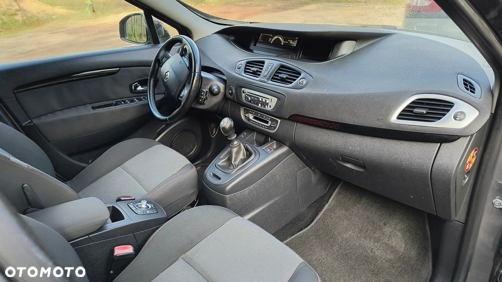 Renault Scenic - 5
