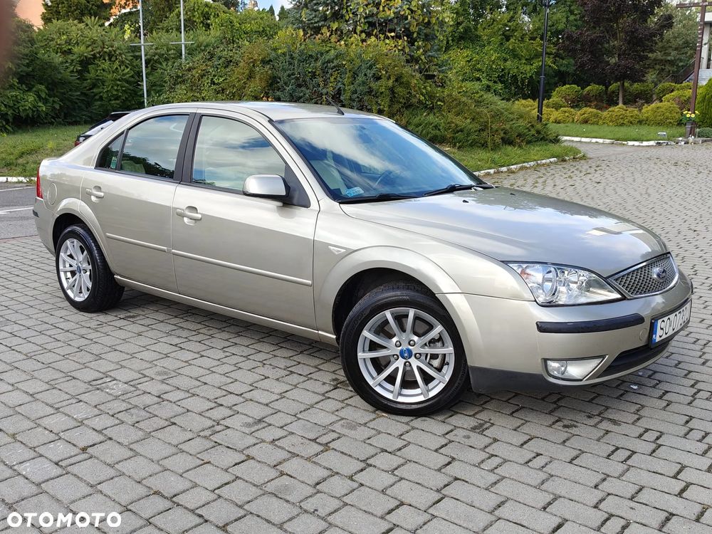 Ford Mondeo 1.8 Gold X - 26