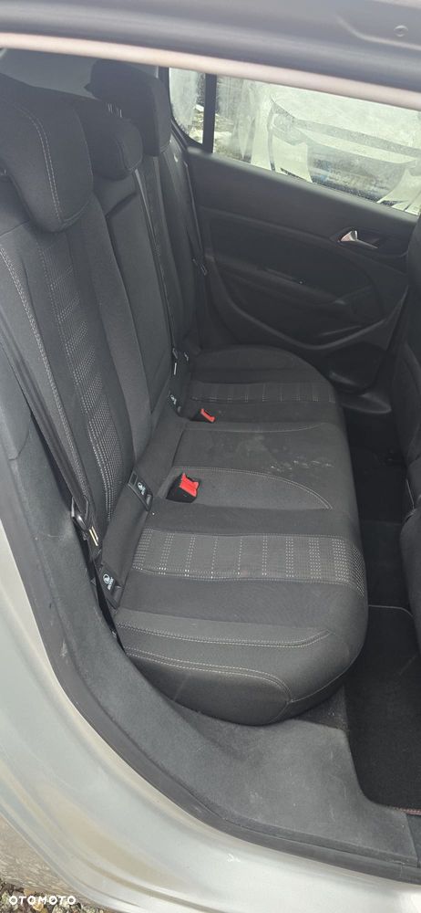 Peugeot 308 BlueHDi FAP 120 Stop & Start Allure - 34