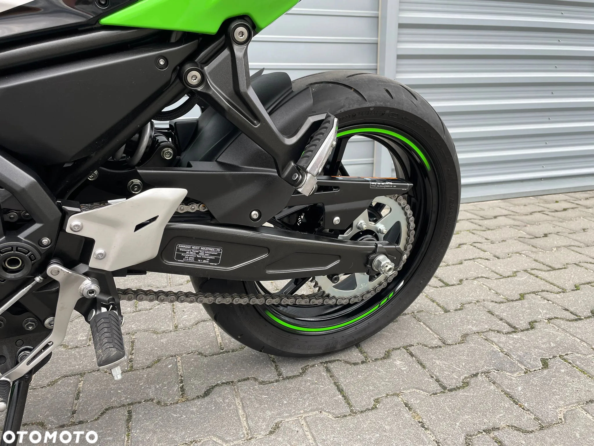 Kawasaki Ninja - 13