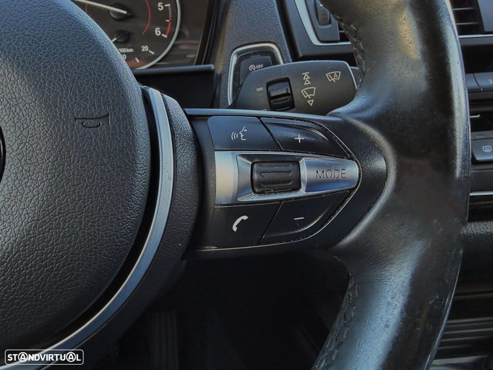 BMW 118 d Pack M - 29