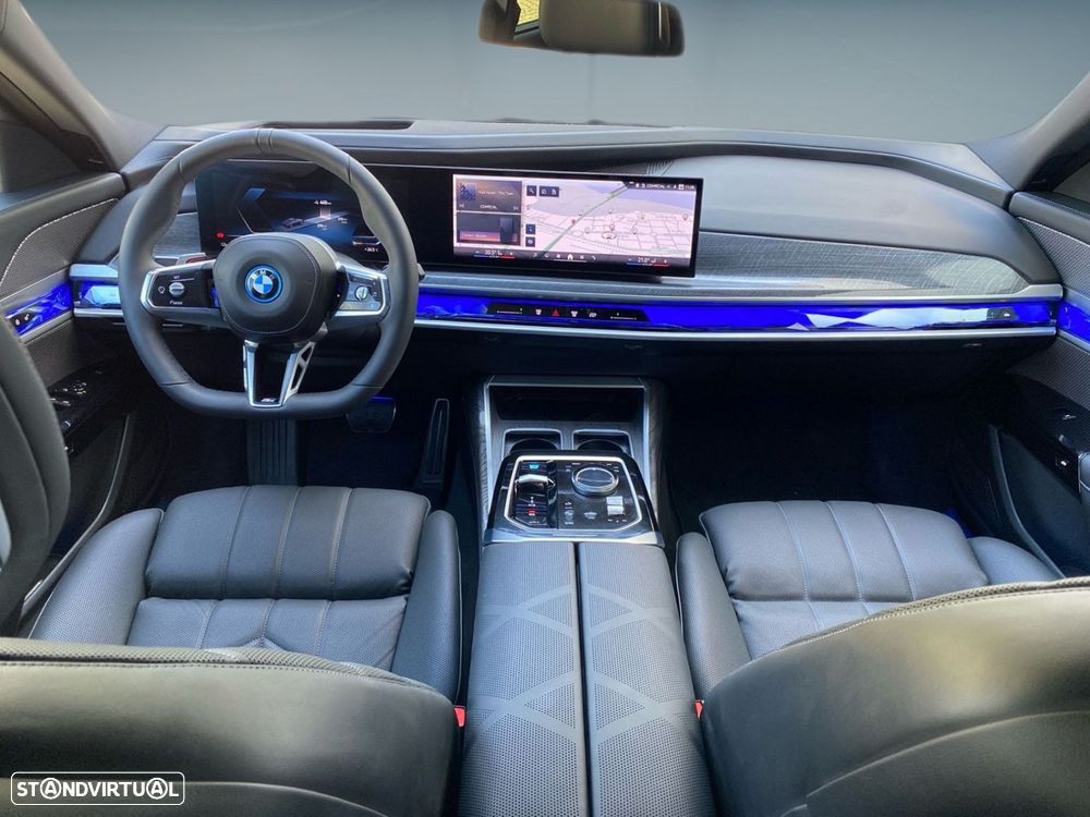 BMW i7 eDrive50 Pack Desportivo M Pro — fotografia 4