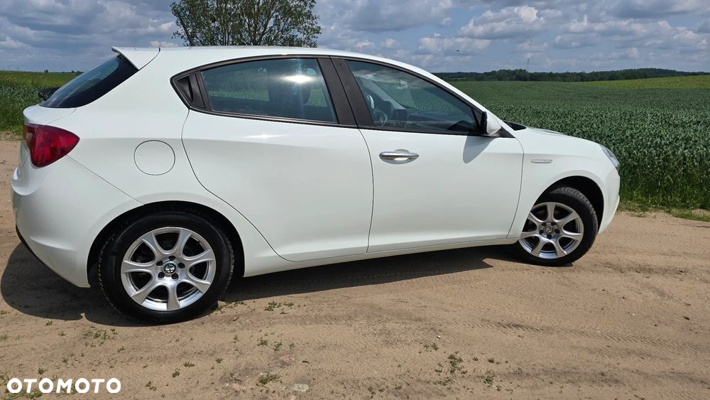 Alfa Romeo Giulietta 1.6 JTDM 16V Turismo - 30